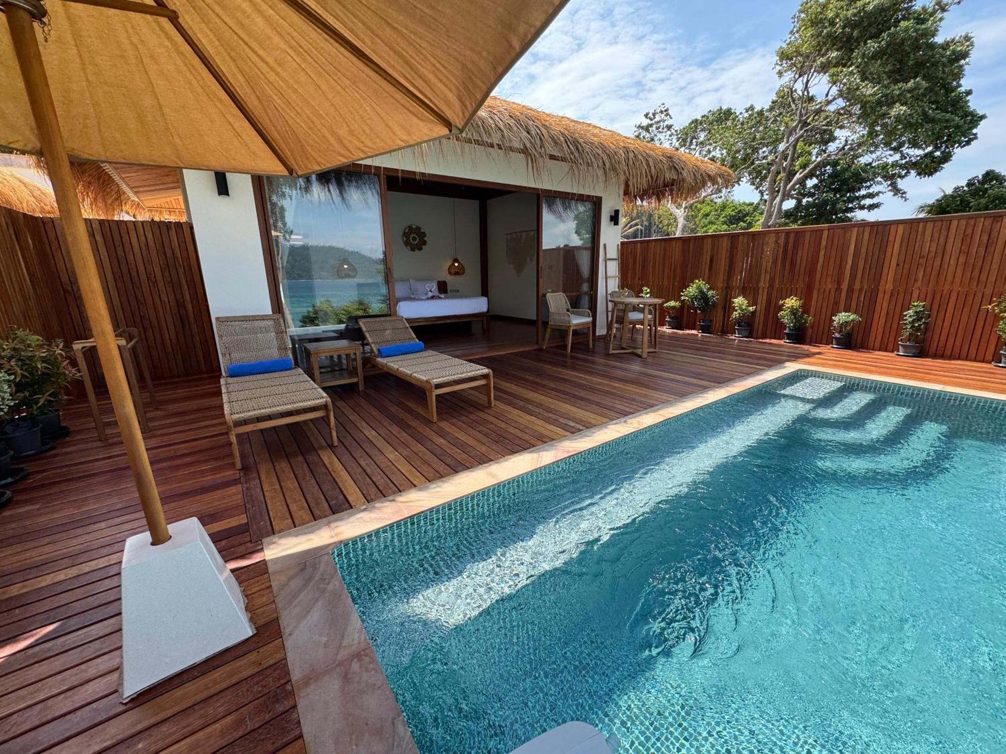 Ten Moons Sunset Villas Koh Lipe Dış mekan fotoğraf